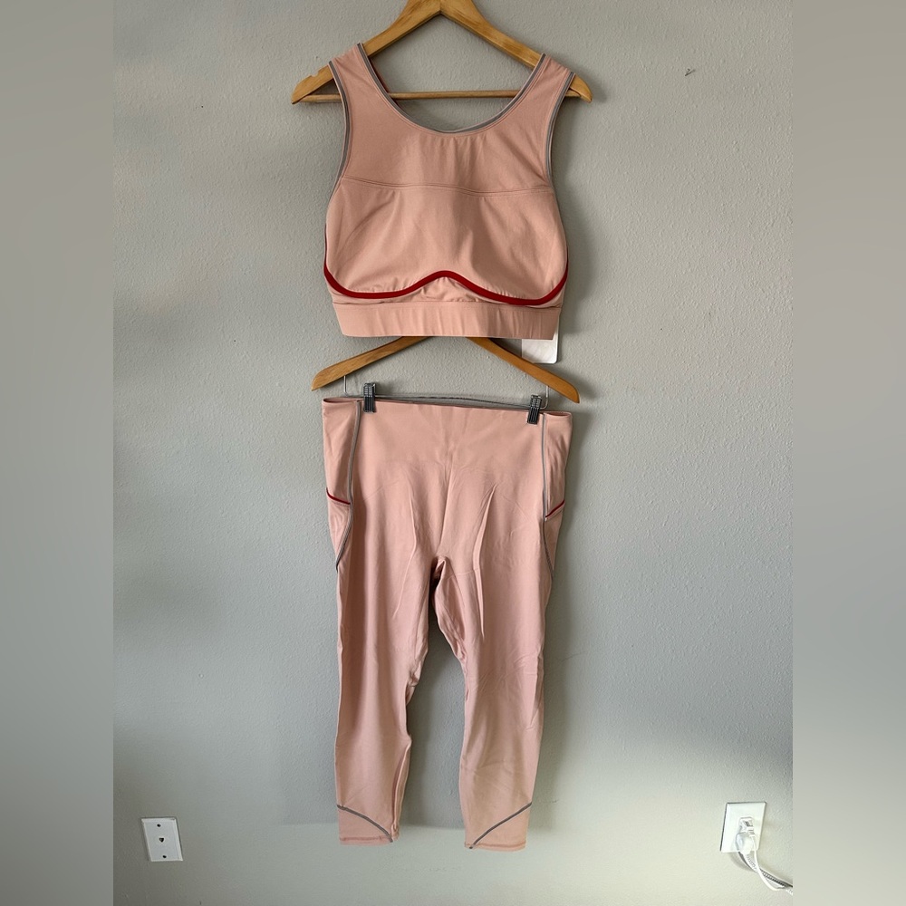 Fabletics Sports Bra & Legging Set NWT Size 1X (16-18)